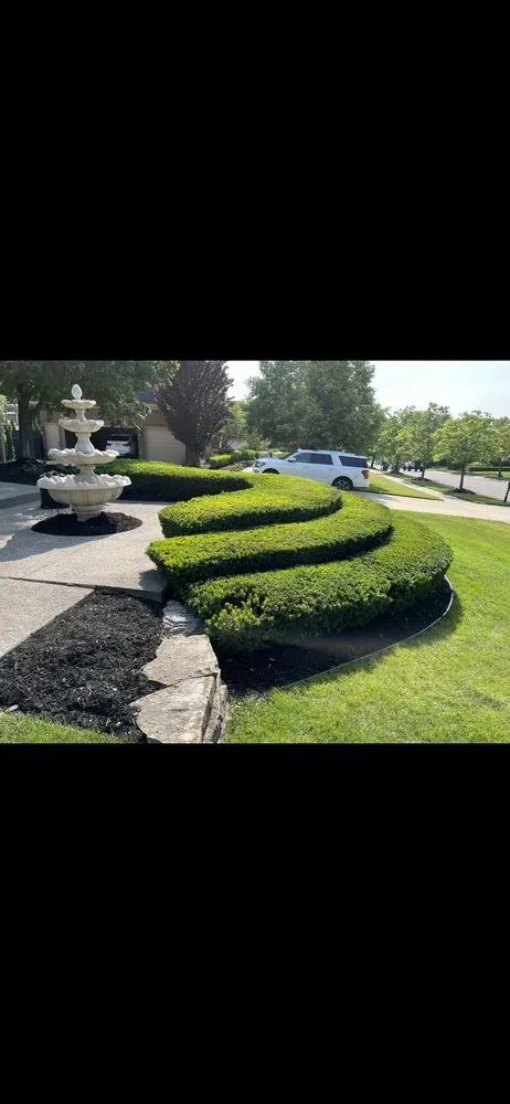 Reliable yard maintenance in Plymouth Charter Township, MI - DeSantis Landscape