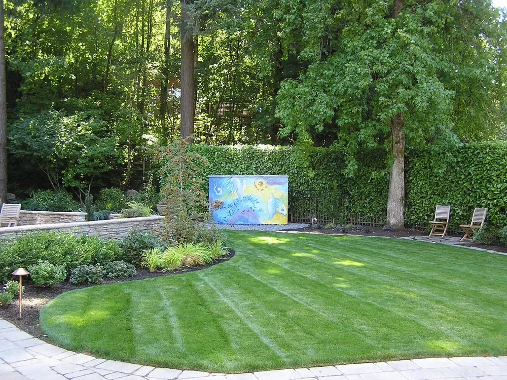 Expert garden landscaping in Salem, OR - DeSantis Landscapes