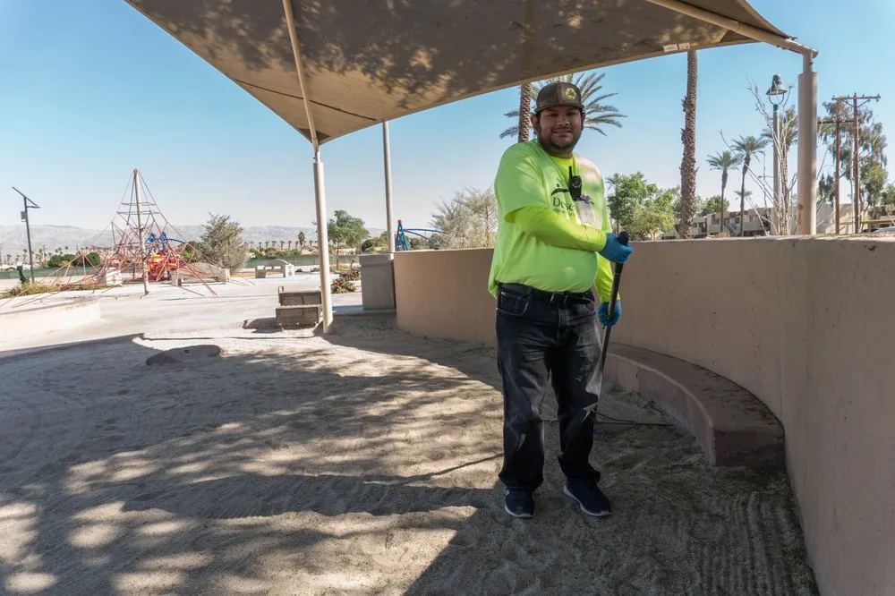Local yard maintenance in Palm Desert, CA by Desert Arc Landscape Maintenance