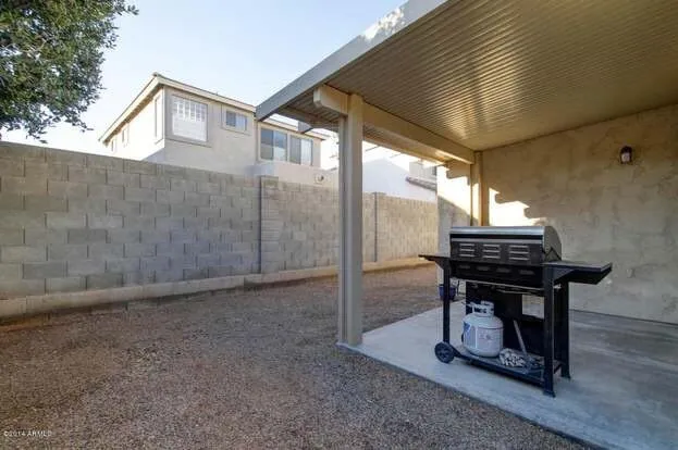 Expert lawn care service experts serving Guadalupe, AZ - Desert Breeze Landscaping & Maintenance