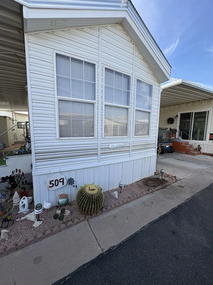 Local yard cleanup service for beautiful yards in Florence, AZ by Desert Brothers Landscaping