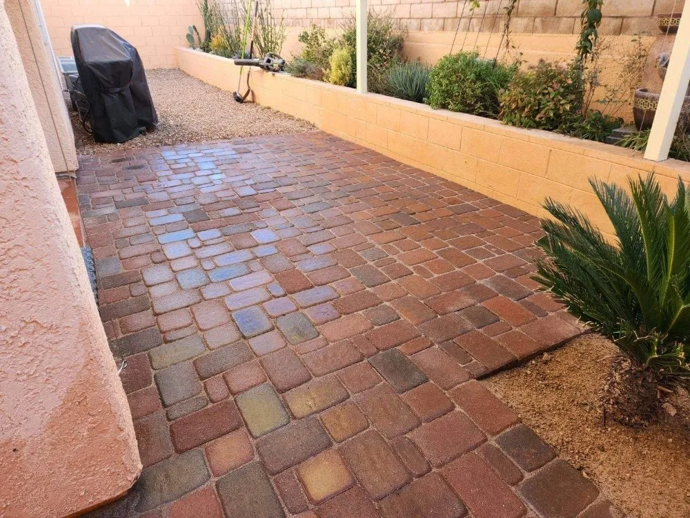 Local yard maintenance experts serving Tucson, AZ - Desert Edge Landscaping