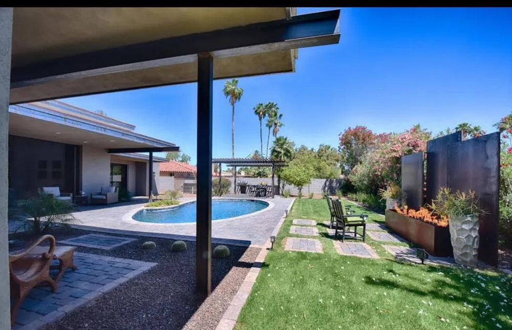 Local landscaping services experts serving Phoenix, AZ - Desert Gardens Landscape