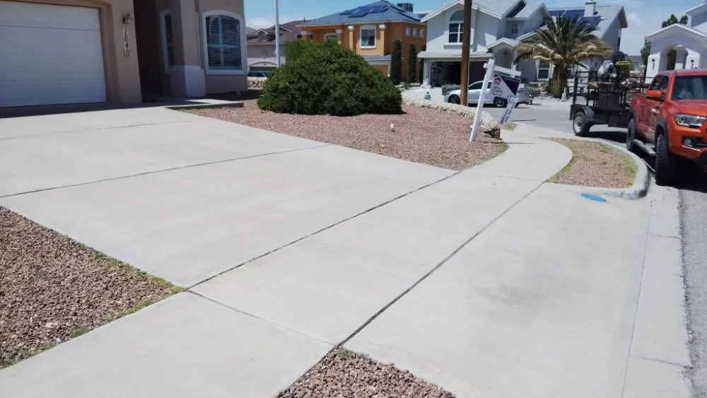 Top-rated yard cleanup service in Anthony, NM by Desert Lawn Care