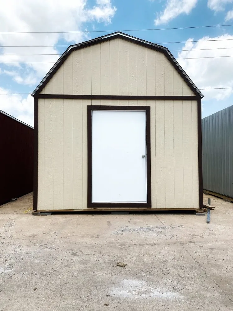 Affordable lawn care service experts serving Lawton, OK - Desert Moon Enterprises