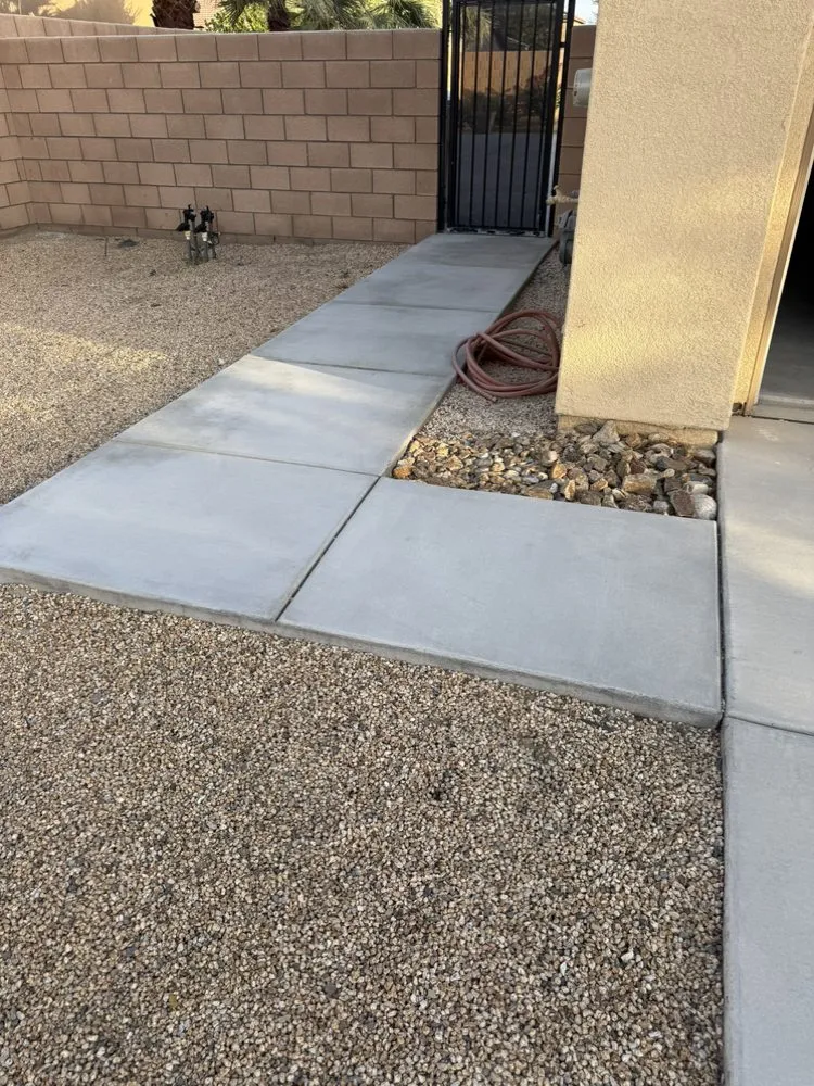 Custom outdoor landscaping in Indio, CA - Desert Oasis Landscaping & Maintenance