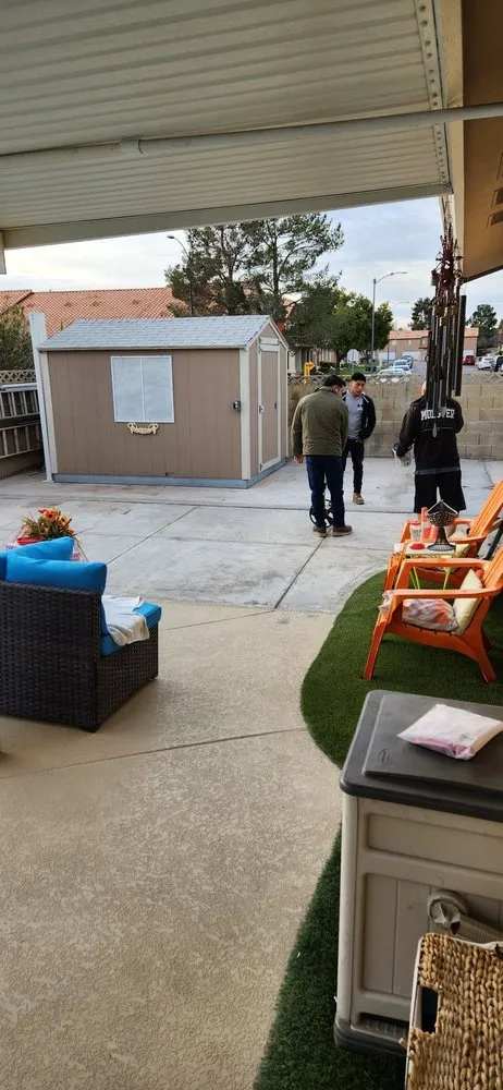 Top-rated yard cleanup service in Las Vegas, NV - Desert Oasis Landscaping