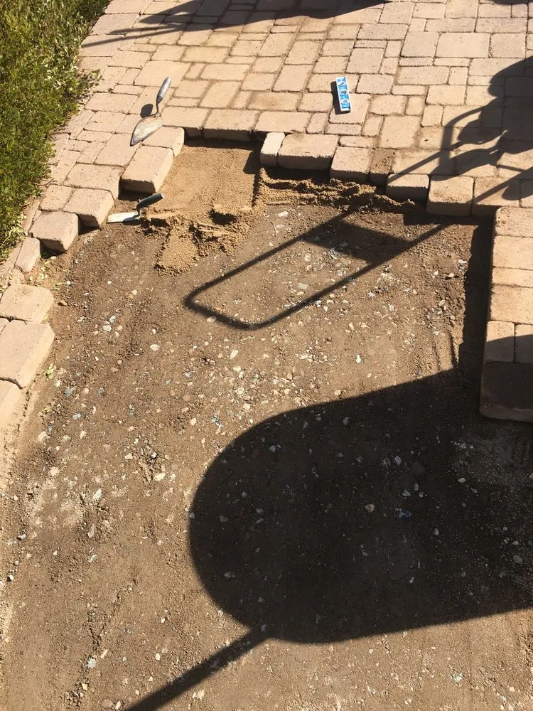 Professional lawn care service experts serving Prescott Valley, AZ - Desert Pines Landscaping