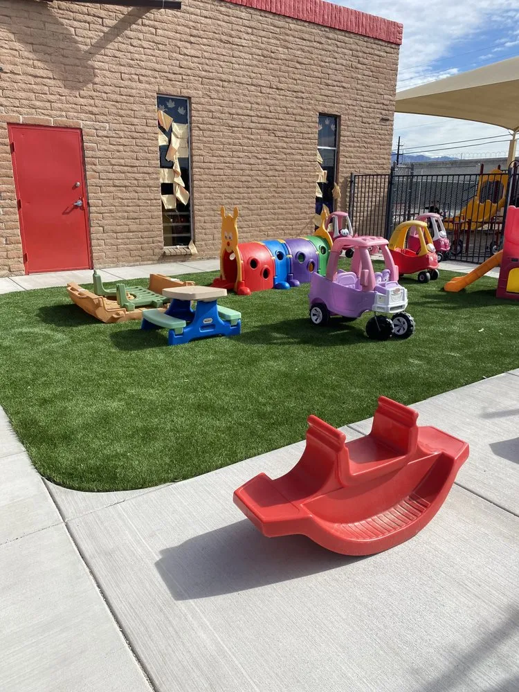 Top-rated landscape design in Tucson, AZ by Desert Prestige Weed Control & Synthetic Turf