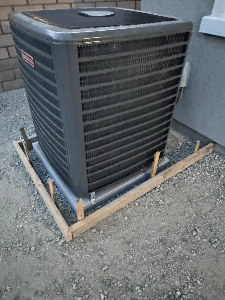 Top-rated lawn care service in Palm Springs, CA - Desert Pros Landscape