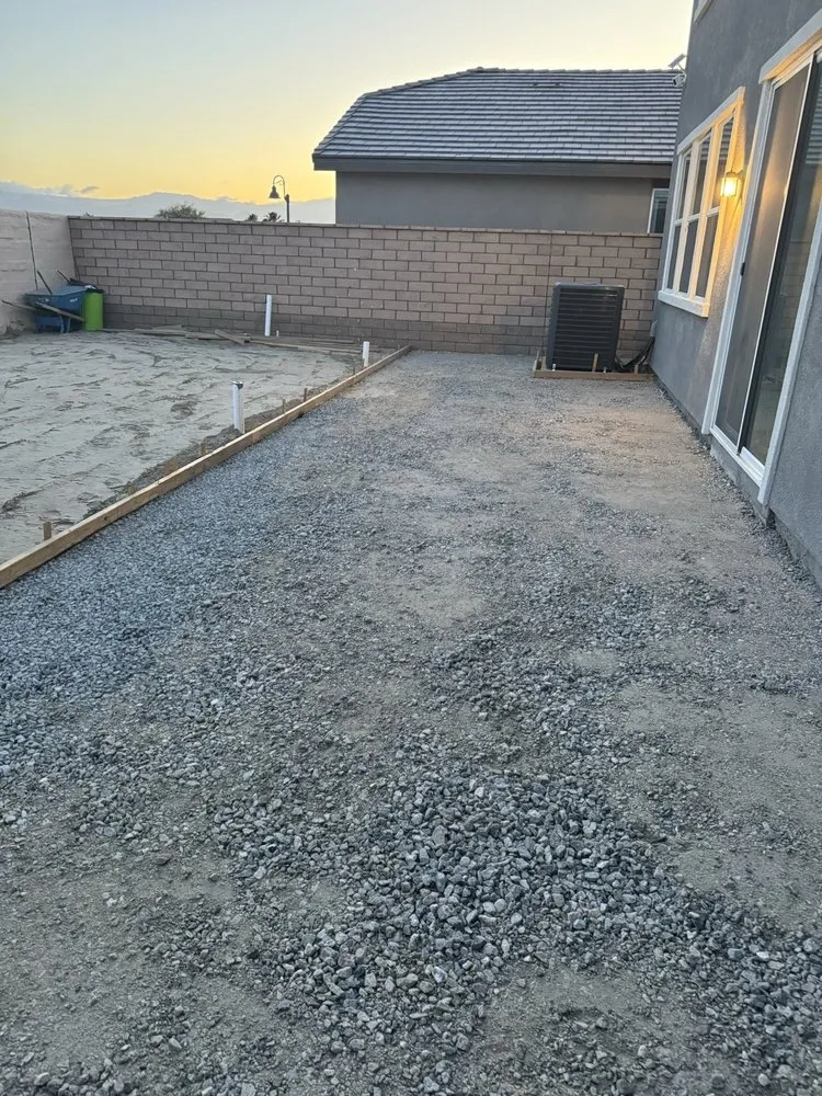 Top-rated lawn mowing service experts serving Palm Springs, CA - Desert Pros Landscape