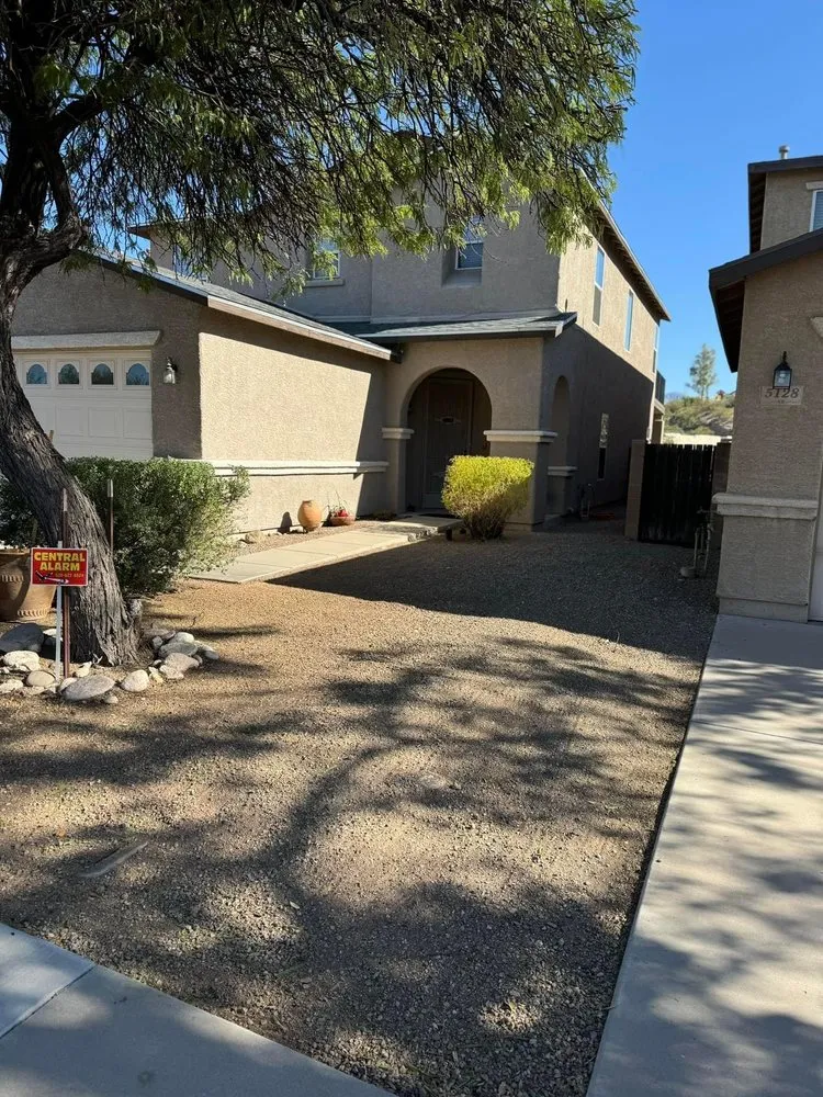 Top-rated garden landscaping for residential properties in Tucson, AZ by Desert Rat Landscapers