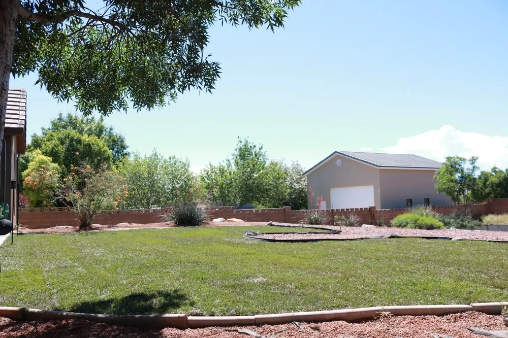 Professional lawn mowing service in St. George, UT - Desert Star Landscaping