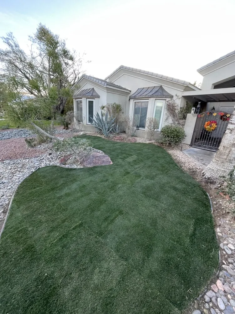 Custom yard cleanup service for beautiful yards in Indio, CA by Desert Top Hardscape
