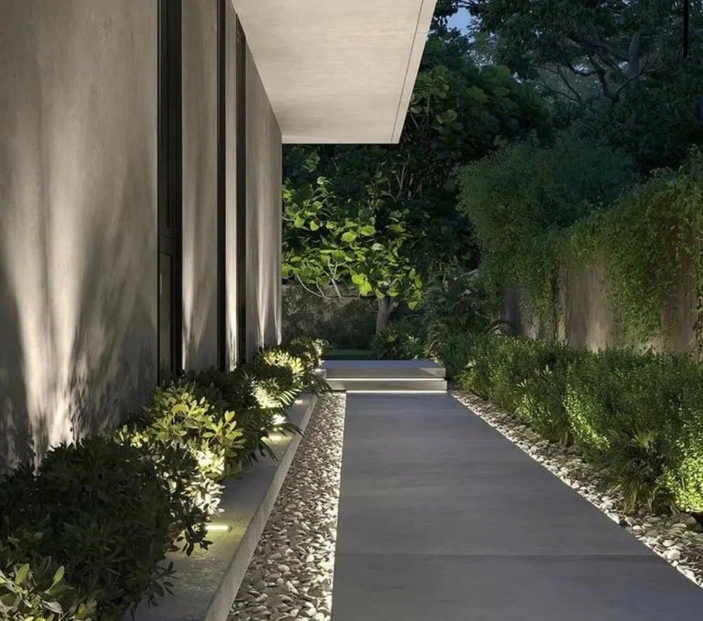 Expert lawn care service experts serving St. George, UT - Desert Tortoise Landscspes