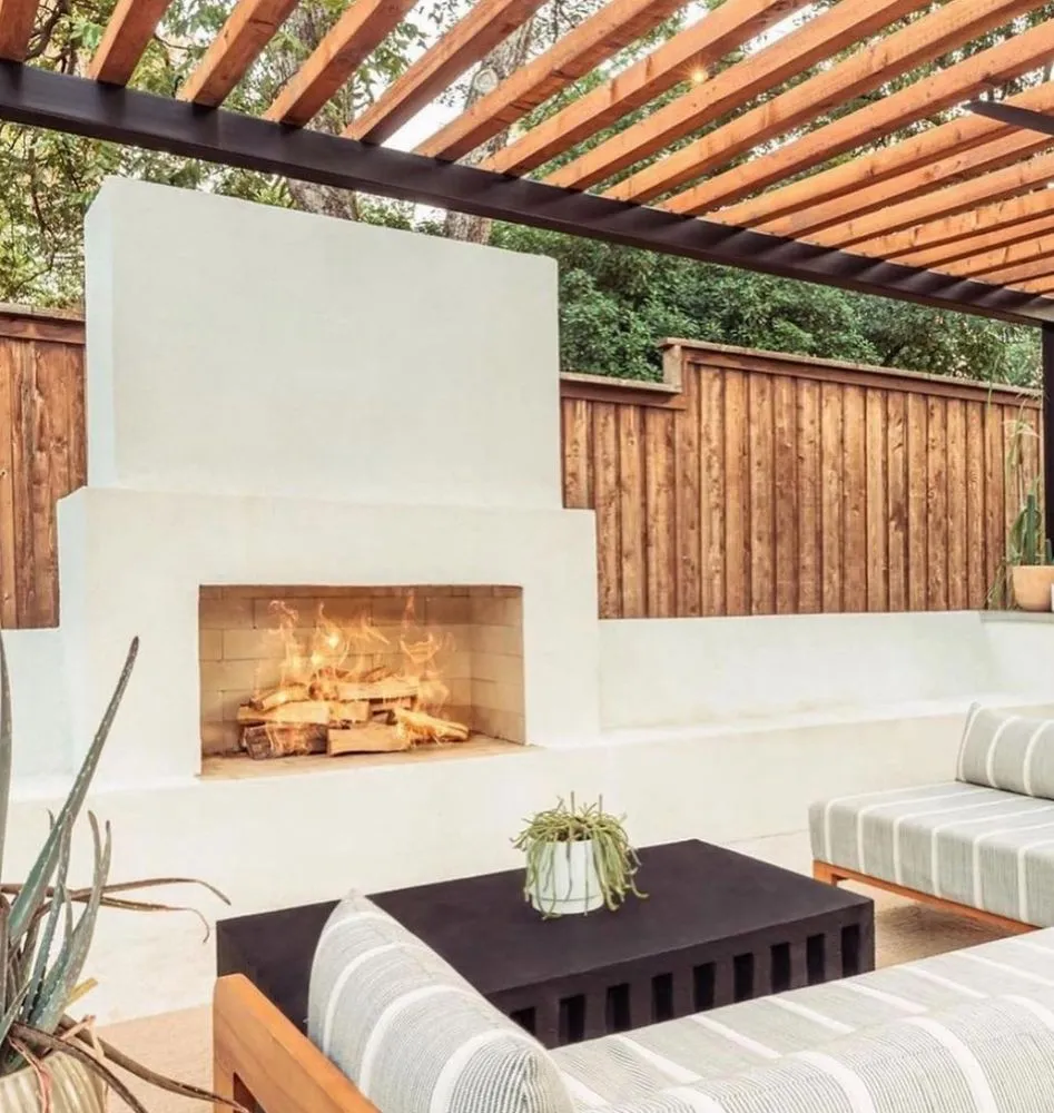 Top-rated lawn care service for residential properties in St. George, UT by Desert Tortoise Landscspes