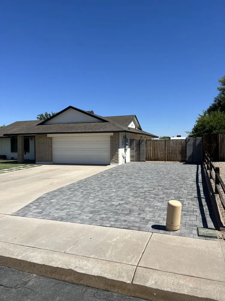 Affordable yard maintenance for homes in Goodyear, AZ by Desert Turf