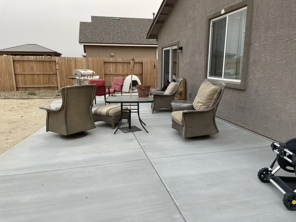 Top-rated lawn mowing service experts serving Spanish Springs, NV - Desert Valley Landscapes