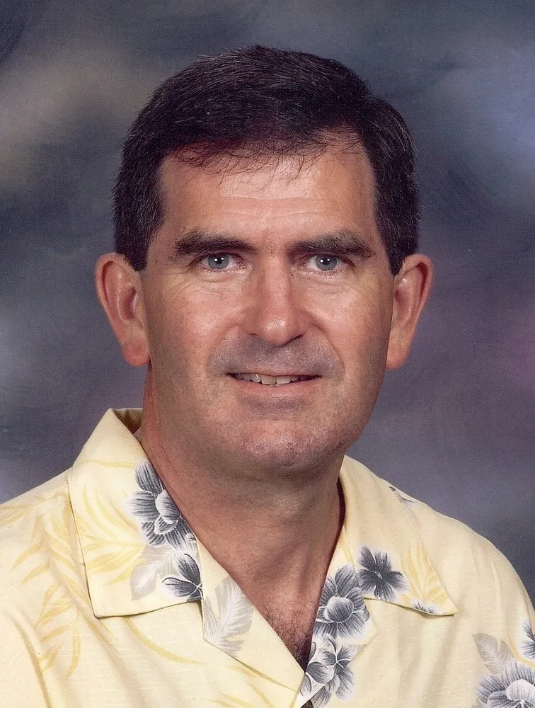 Reliable lawn mowing service experts serving Madison Heights, MI - Design & Build Construction