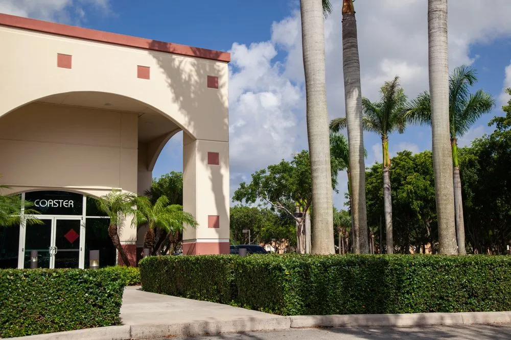 Affordable lawn mowing service in Davie, FL by Design & Cut Landscape Services