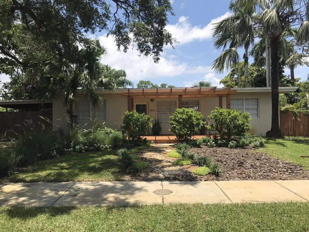 Top-rated outdoor landscaping for residential properties across Davie, FL - Design & Cut Landscape Services