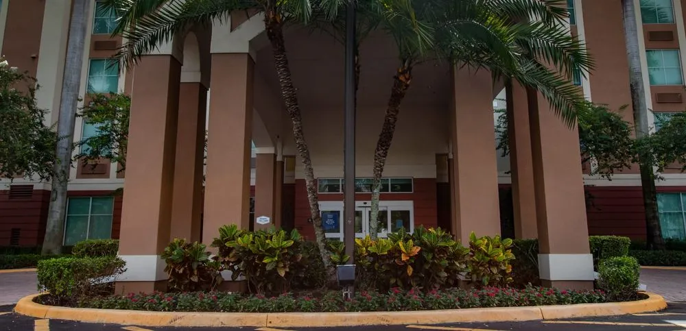 Local landscape design experts serving Davie, FL - Design & Cut Landscape Services