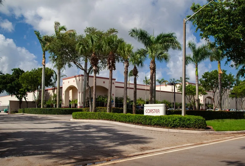 Affordable outdoor landscaping in Davie, FL - Design & Cut Landscape Services