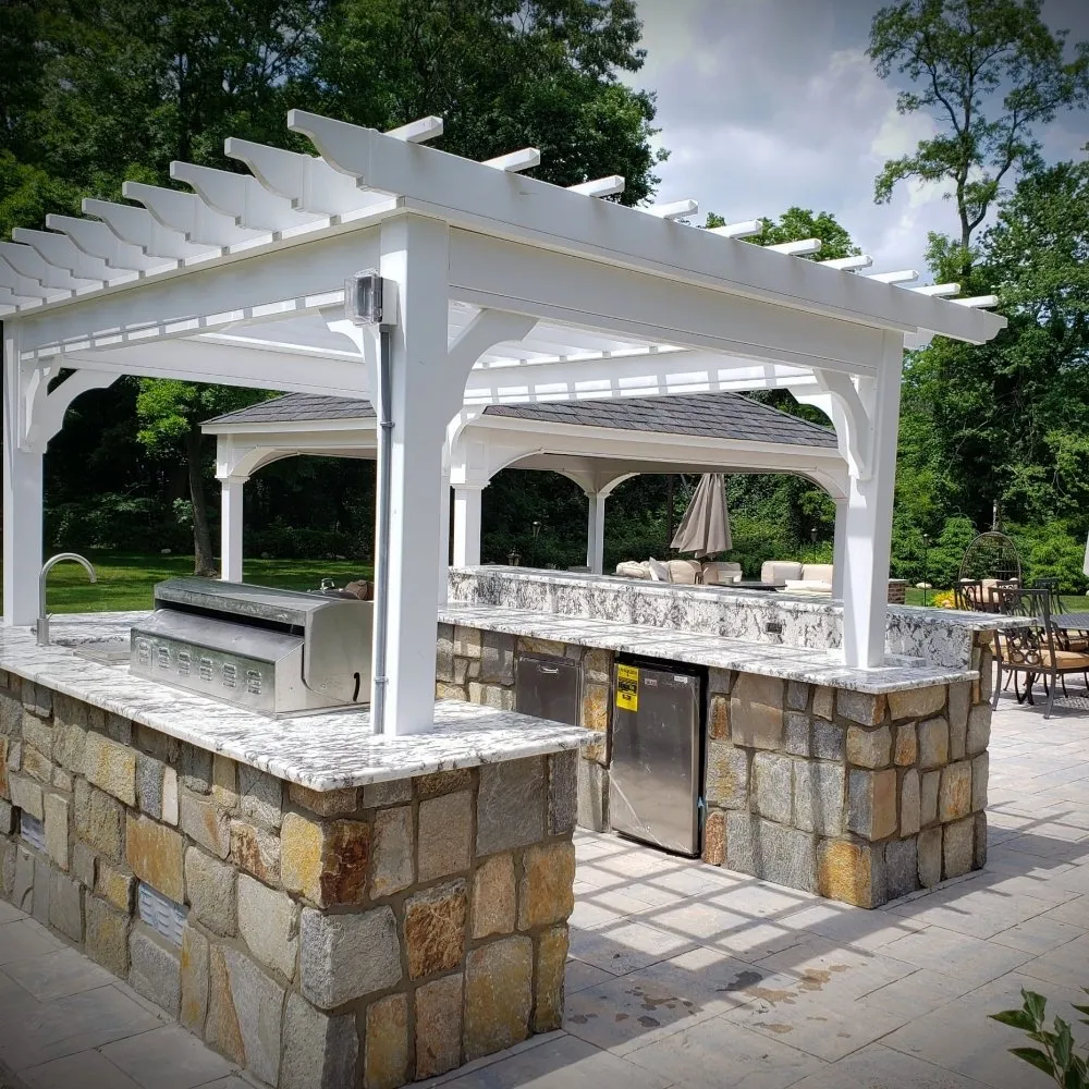 Affordable landscaping services experts serving Massapequa, NY - Design and Build Landscape