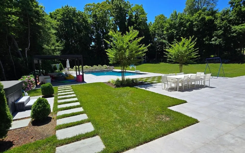 Custom landscaping services experts serving Massapequa, NY - Design and Build Landscape