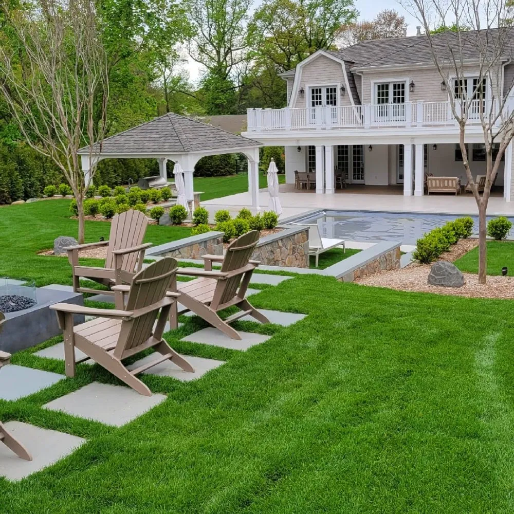 Trusted lawn care service in Massapequa, NY - Design and Build Landscape