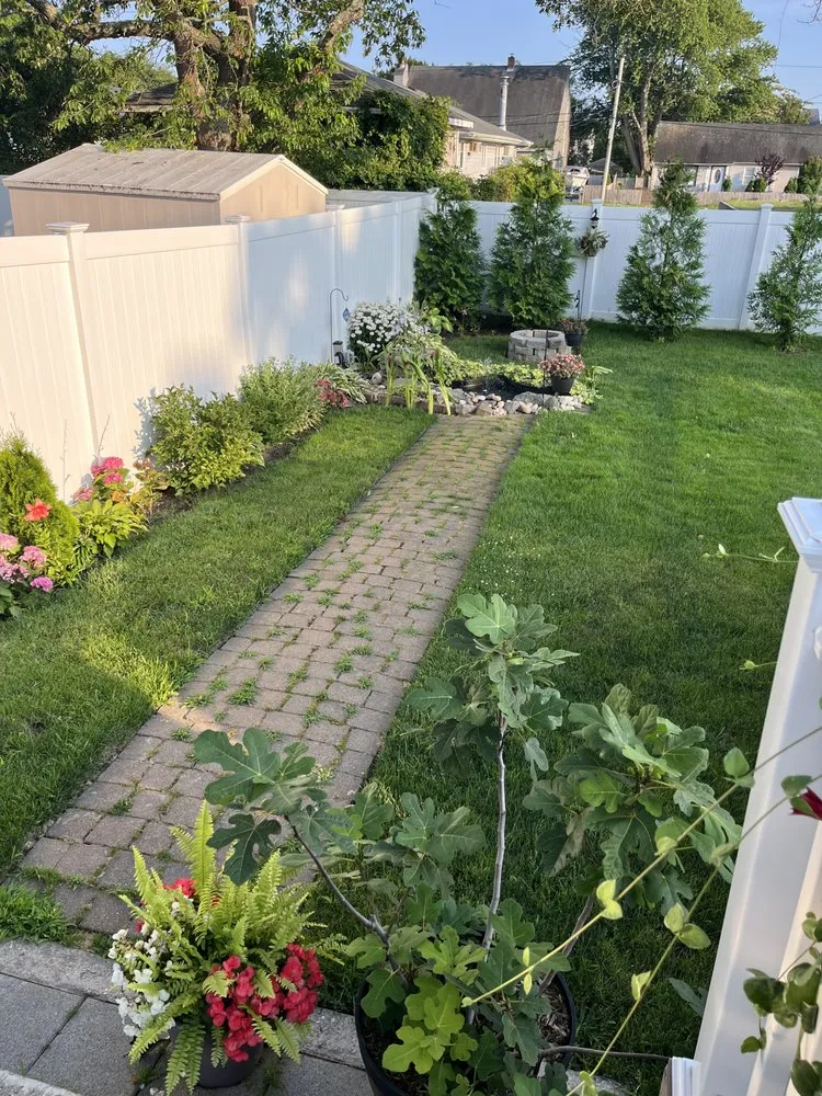 Trusted landscape installation in Brookhaven, NY - Design by De Vellis