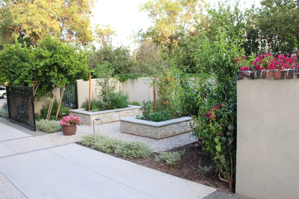 Top-rated yard maintenance with custom design across Los Angeles, CA - Design by Nature Studio