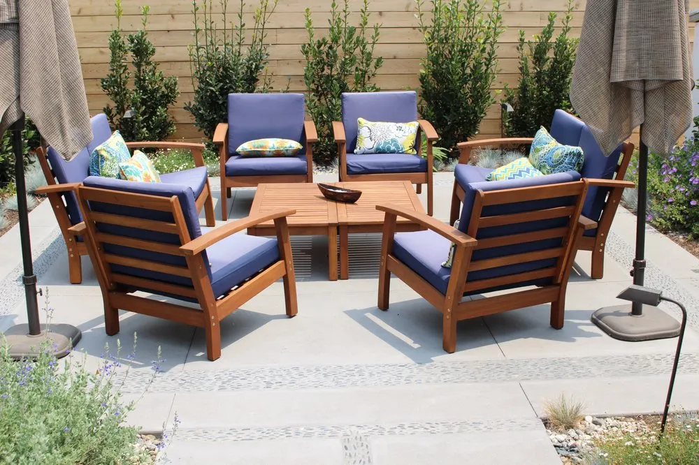 Affordable lawn care service in Los Angeles, CA by Design by Nature Studio