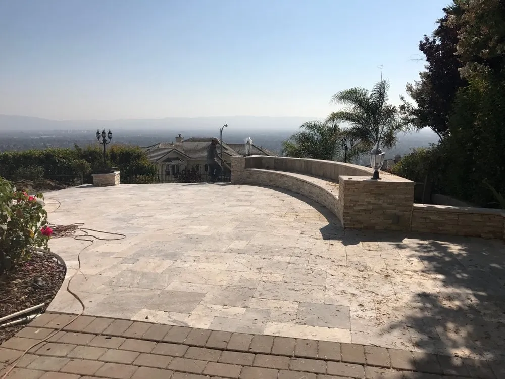 Top-rated yard maintenance experts serving Brentwood, CA - Design Landscaping