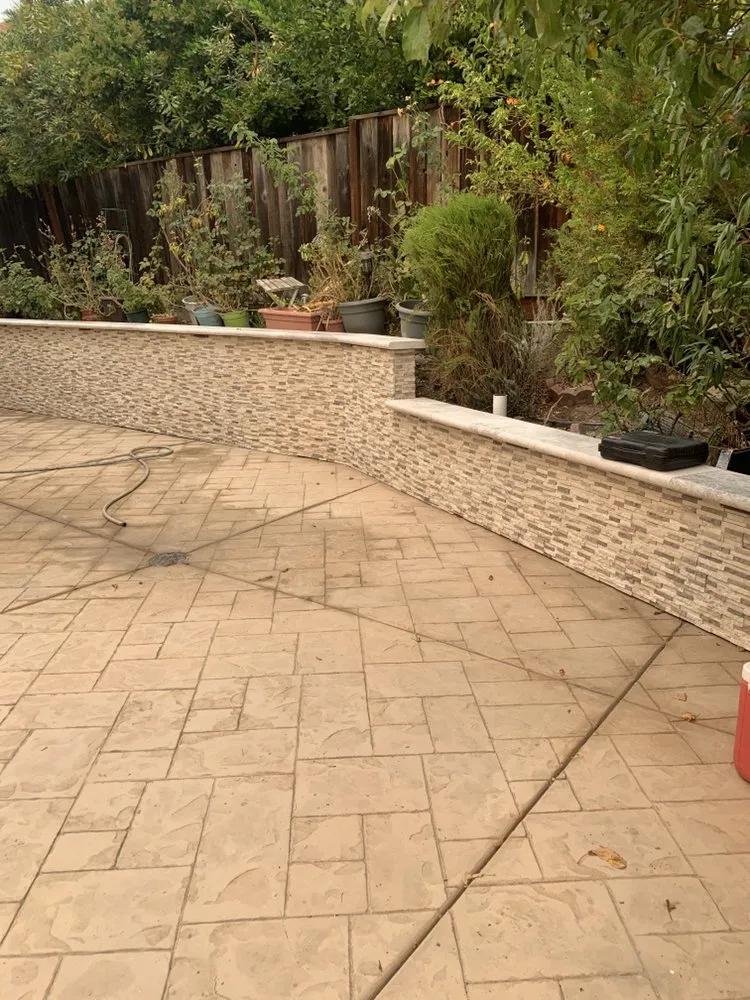 Affordable landscaping services for homes in Brentwood, CA by Design Landscaping