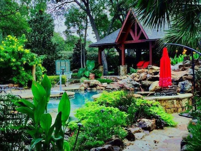 Expert yard maintenance in Rockwall, TX - Design Masters Landscaping