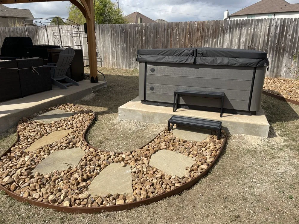 Top-rated residential landscaping in Selma, TX by Design Matters & Lawn Care