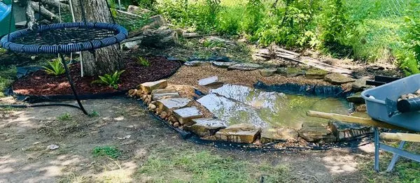 Design Matters & Lawn Creations Logo