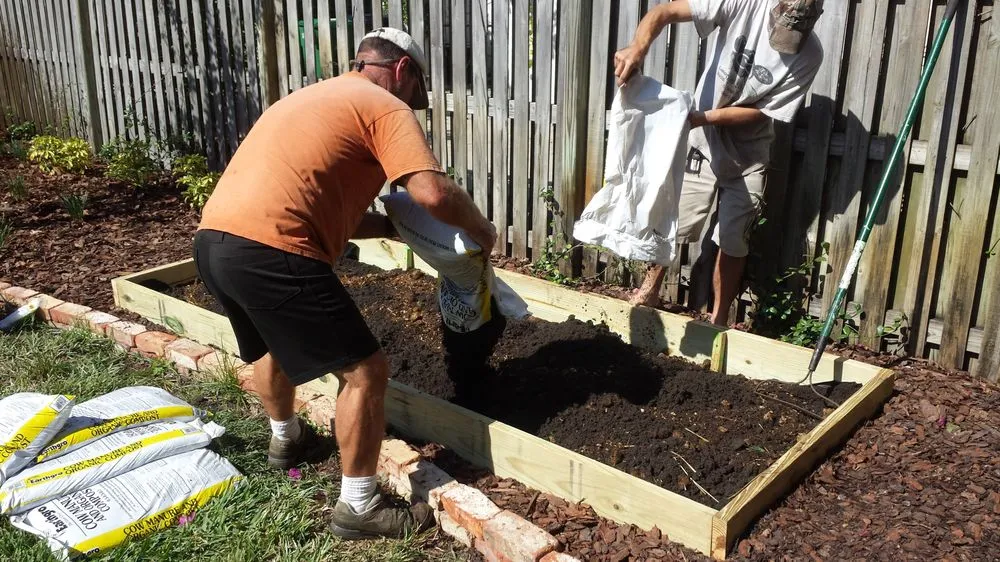 Trusted landscaping services experts serving Lutz, FL - Design Scapes by Robert Draper