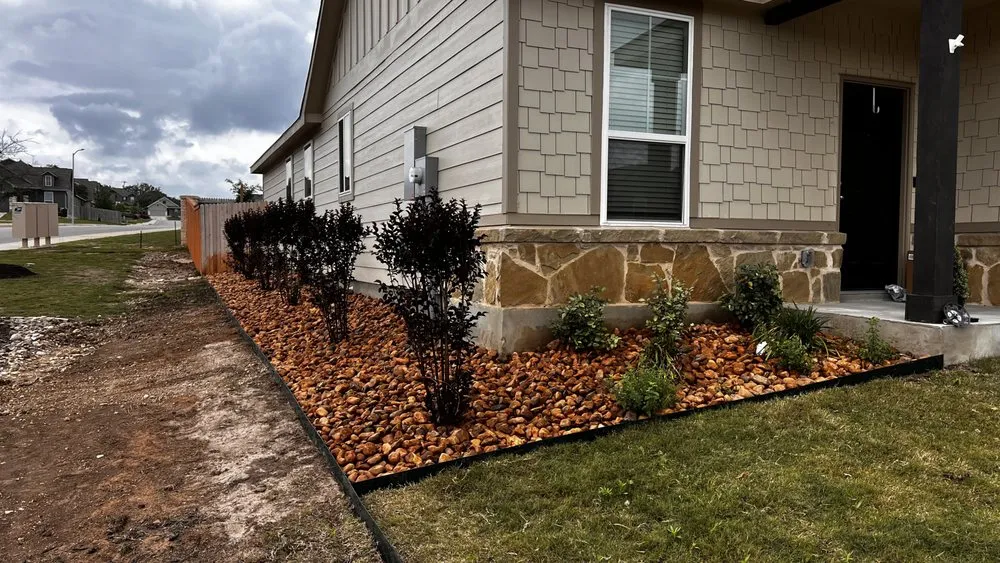 Trusted yard cleanup service experts serving San Antonio, TX - Design Scapes