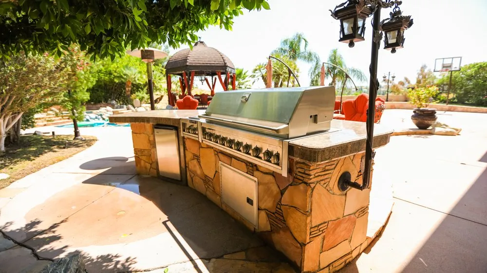 Professional landscape design for beautiful yards in Santa Monica, CA by Design Scapes