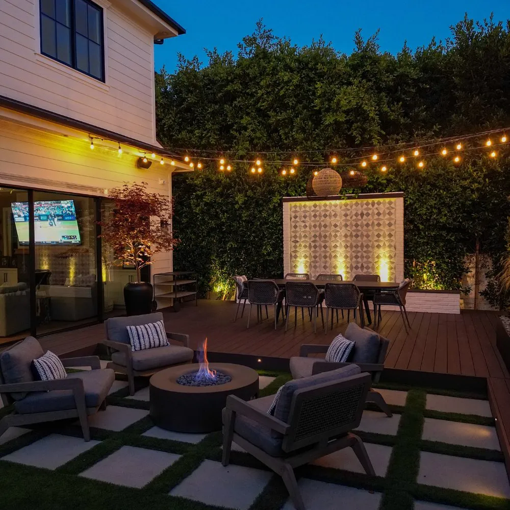 Reliable yard cleanup service for year-round maintenance in Santa Monica, CA by Design Scapes