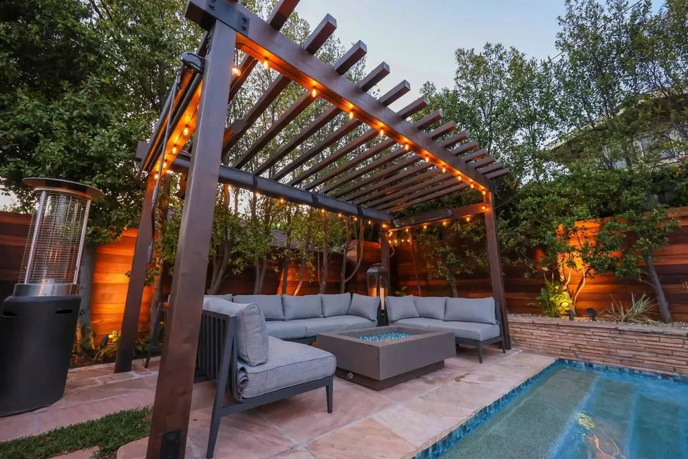 Reliable lawn care service in Santa Monica, CA - Design Scapes