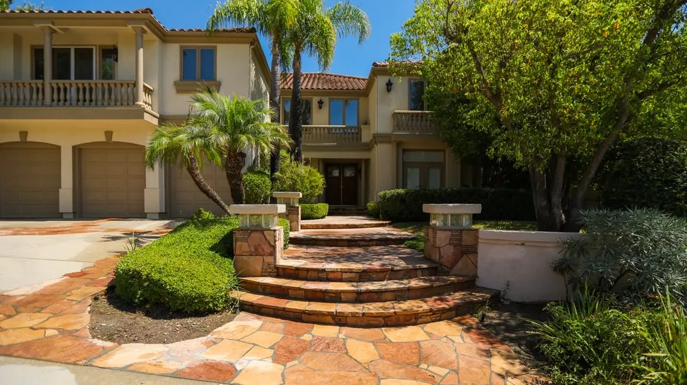 Professional landscape installation in Santa Monica, CA - Design Scapes