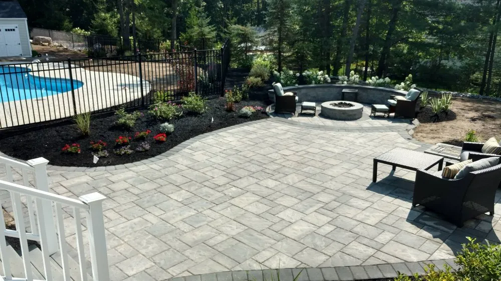 Custom yard maintenance in Hudson, NH - Design Works