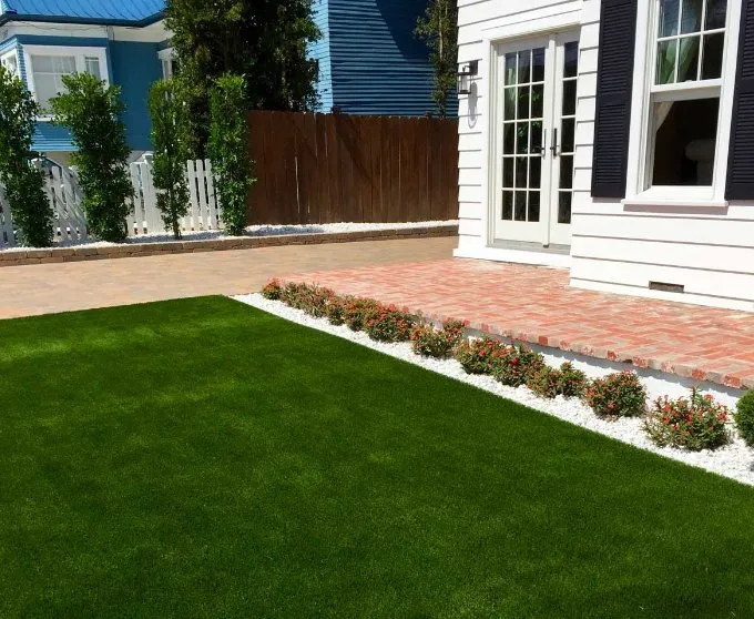 Custom yard maintenance in Houston, TX - Design Yard Services