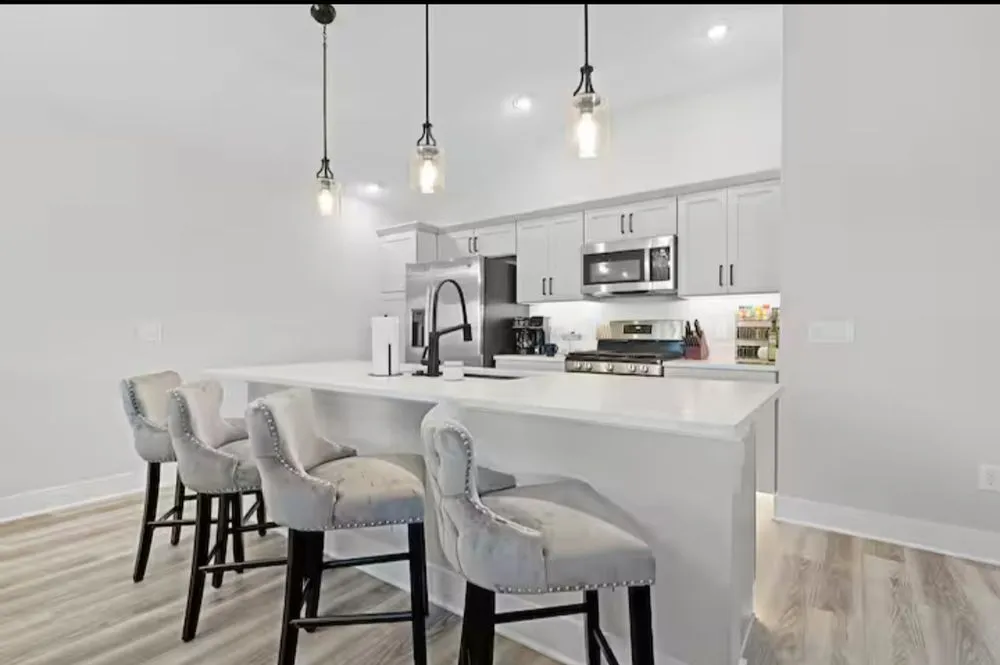 Local yard cleanup service in The Villages, FL - Designed To Shine