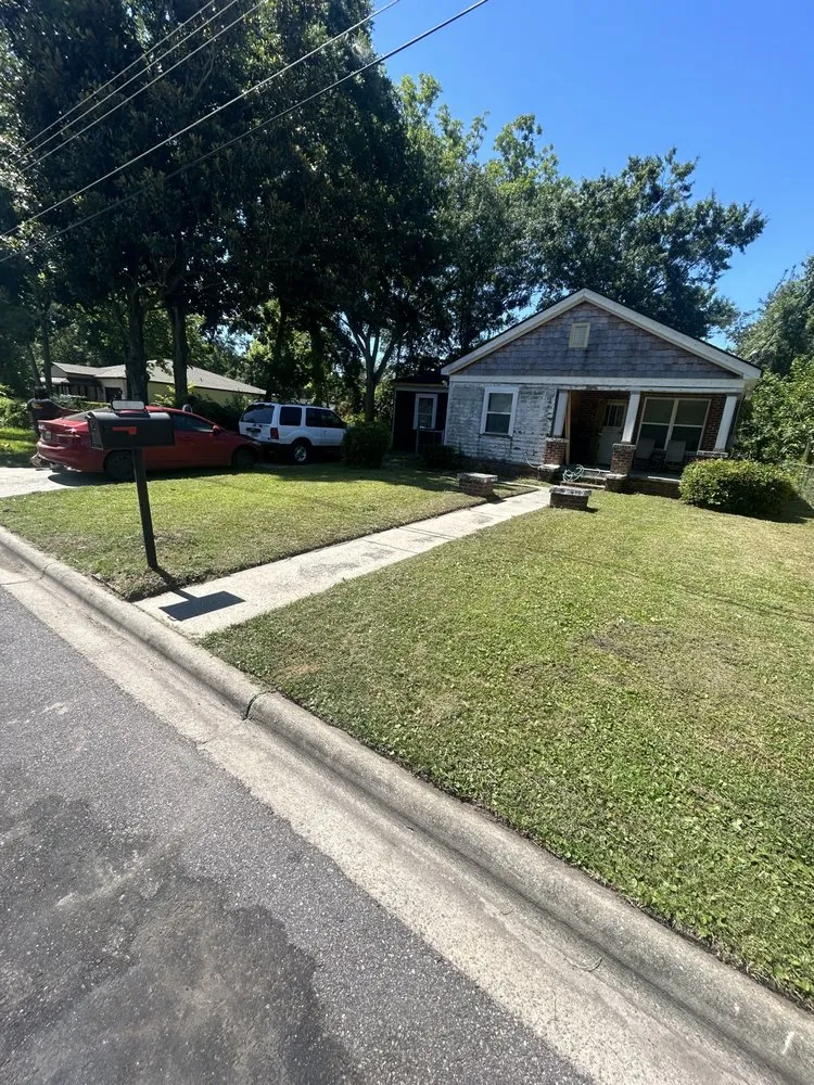 Custom lawn care service with custom design in Savannah, GA by Designer Landscape