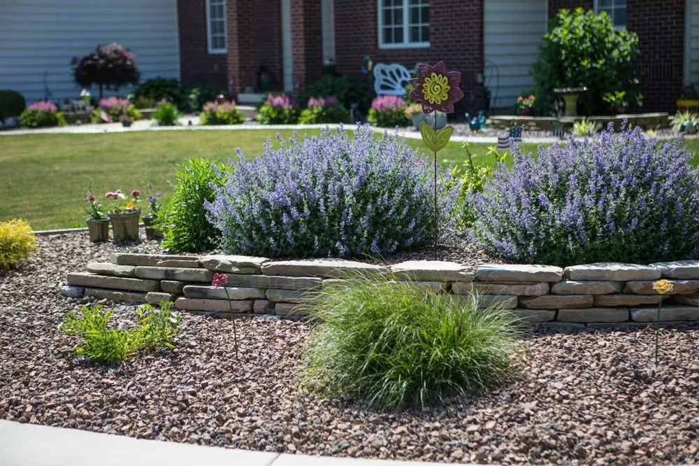 Reliable landscape design for outdoor upgrades in Farmersville, IL by Designer Landscapes