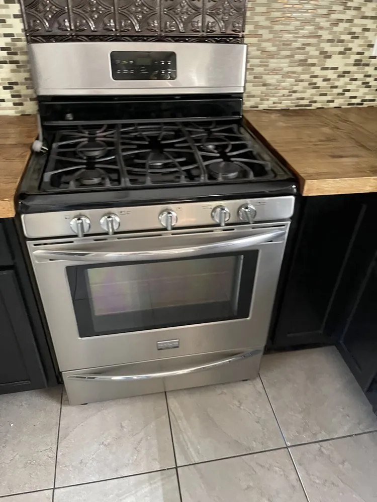 Affordable yard maintenance in Lugoff, SC by Designer Lawn & Tree